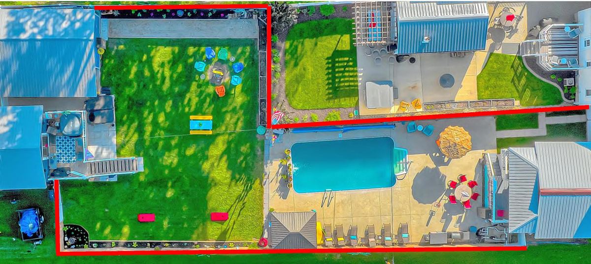 Aerial view of property outlined in red